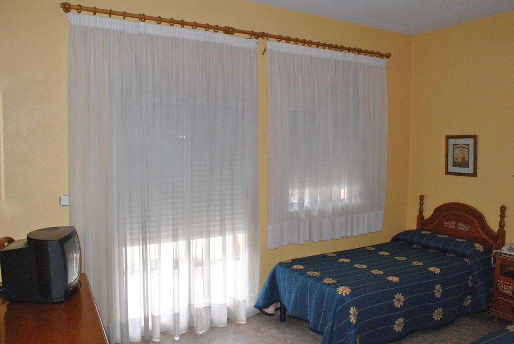 Hostal Rey Teodomiro Orihuela Extérieur photo